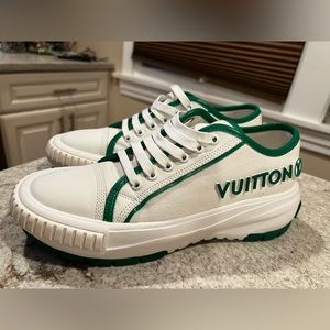 Louis Vuitton women tenis